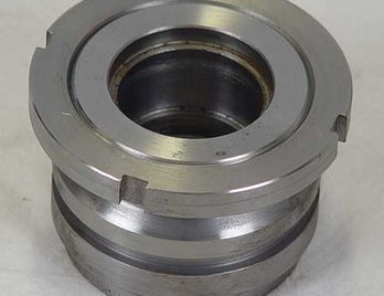 JOHN DEERE AFTERMARKET - H157978 - GLAND WITH R81793 NUT