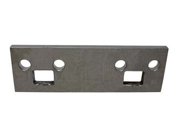 JOHN DEERE AFTERMARKET - T105526 - GUIDE PLATE