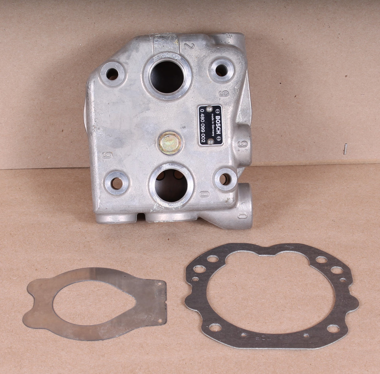 ROBERT BOSCH - 0-480-099-002 - CYL HEAD