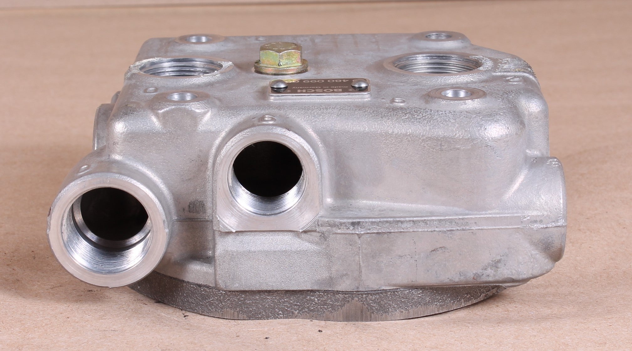 ROBERT BOSCH - 0-480-099-002 - CYL HEAD – Iron Wing Parts