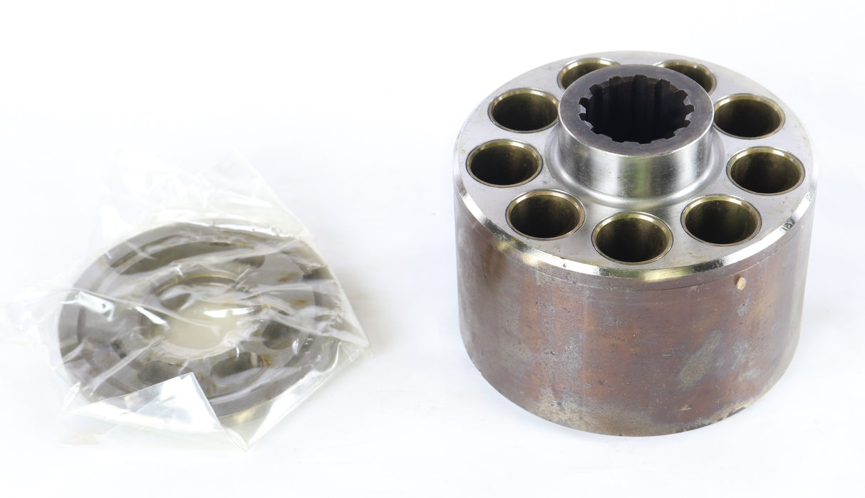 HITACHI - 0263002 - CYLINDER BLOCK VALVE PLATE ASM RH