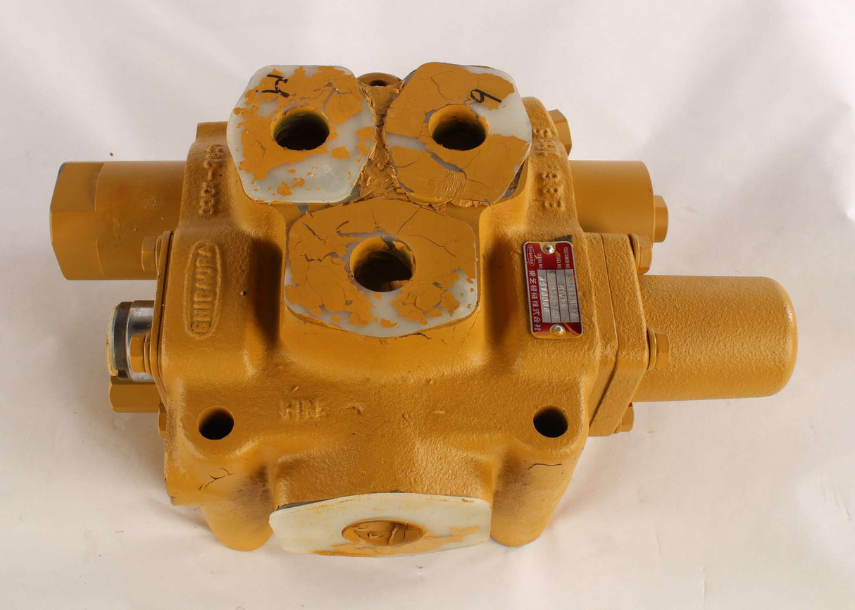 KOMATSU - 1013109C92 - VALVE