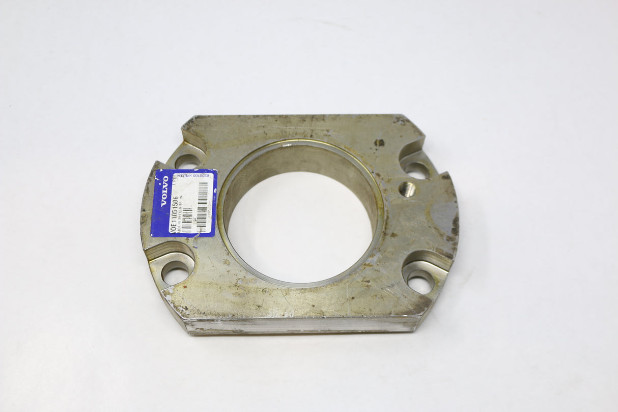 VOLVO - 11051506 - SPACER FLANGE