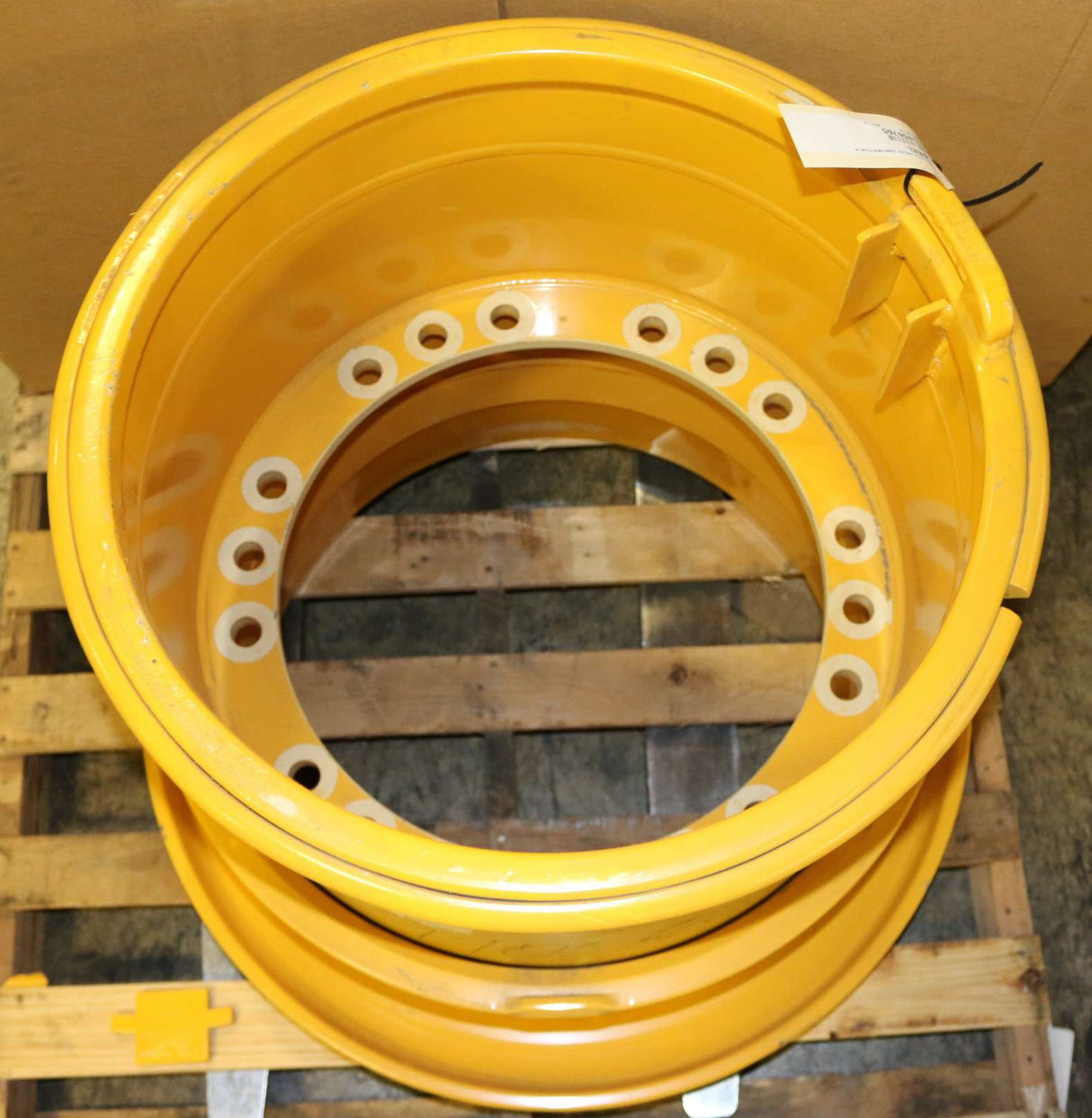 VOLVO - 11056765 - WHEEL