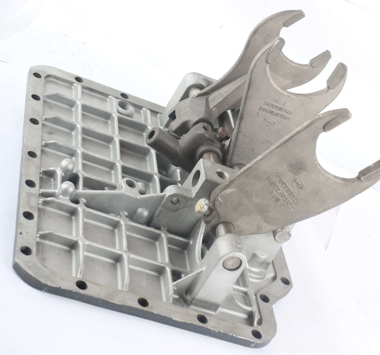 MACK - 110KB422X - COVER ASM