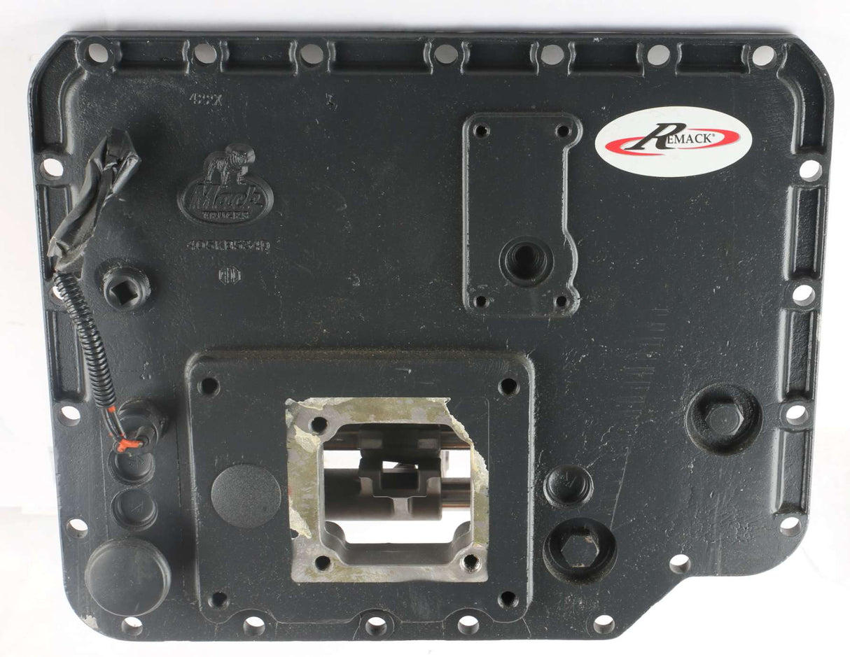 MACK - 110KB422X - COVER ASM