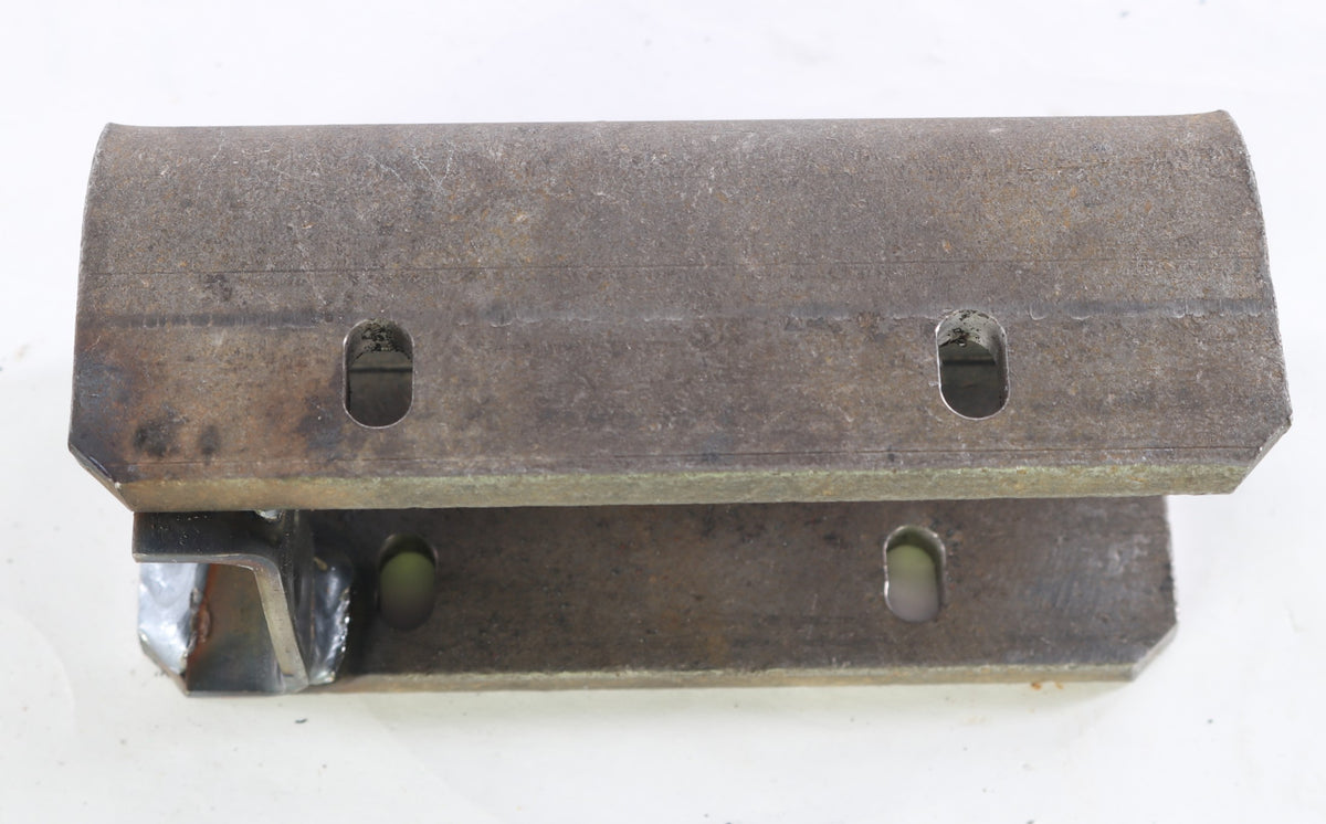 VOLVO - 11104078 - BRACKET
