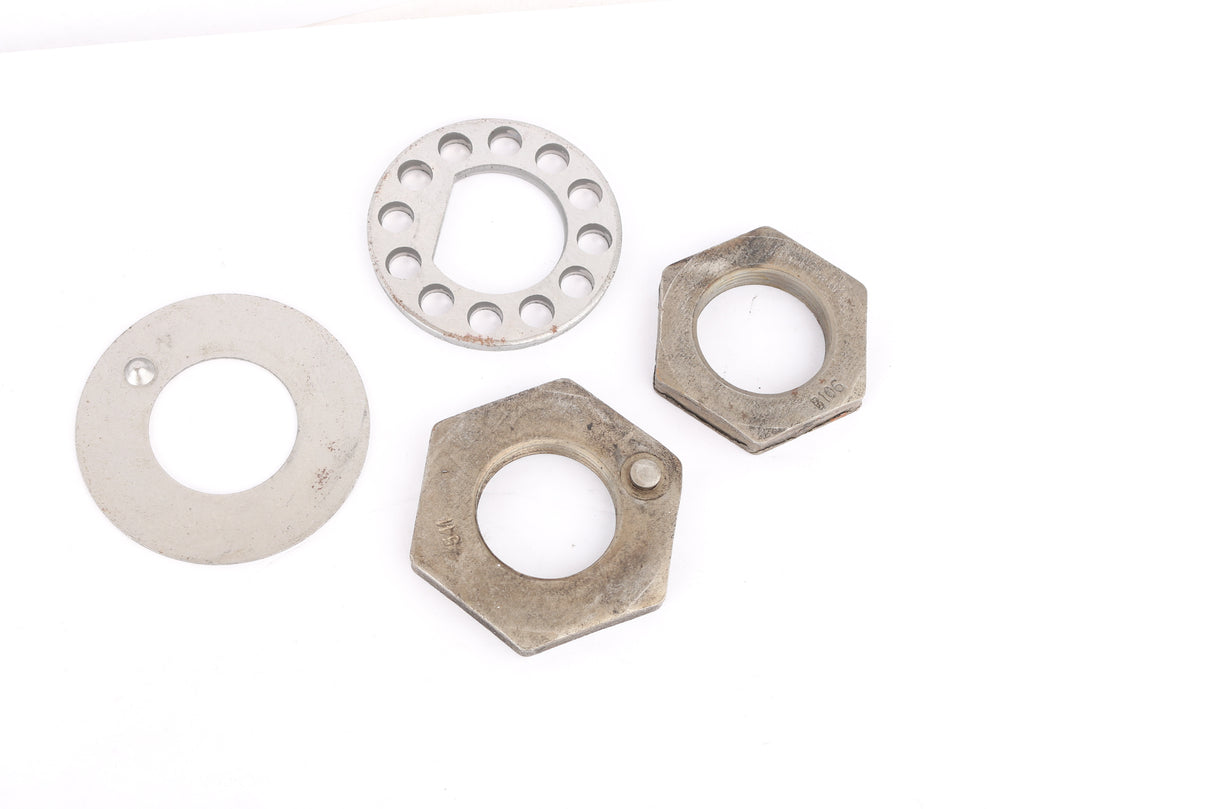 VOLVO - 1117523 - BRG NUT KIT
