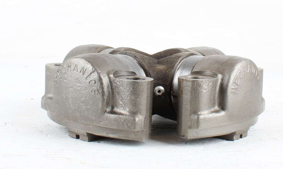 VOLVO - 11702005 - U-JOINT