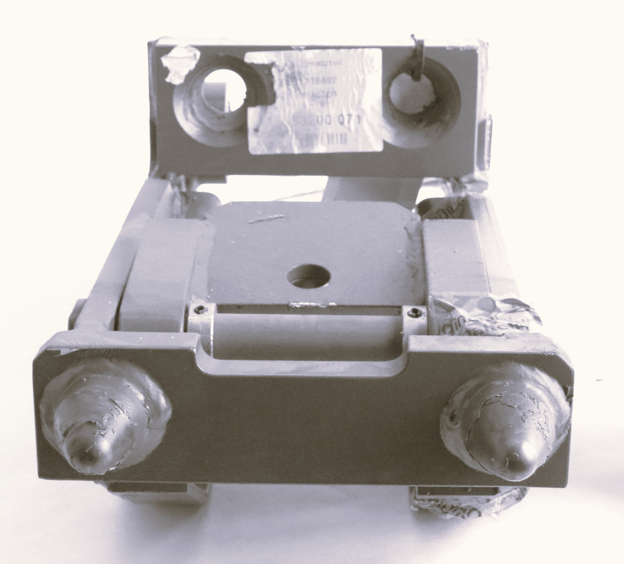 VOLVO - 11715482 - TOOL HOLDER