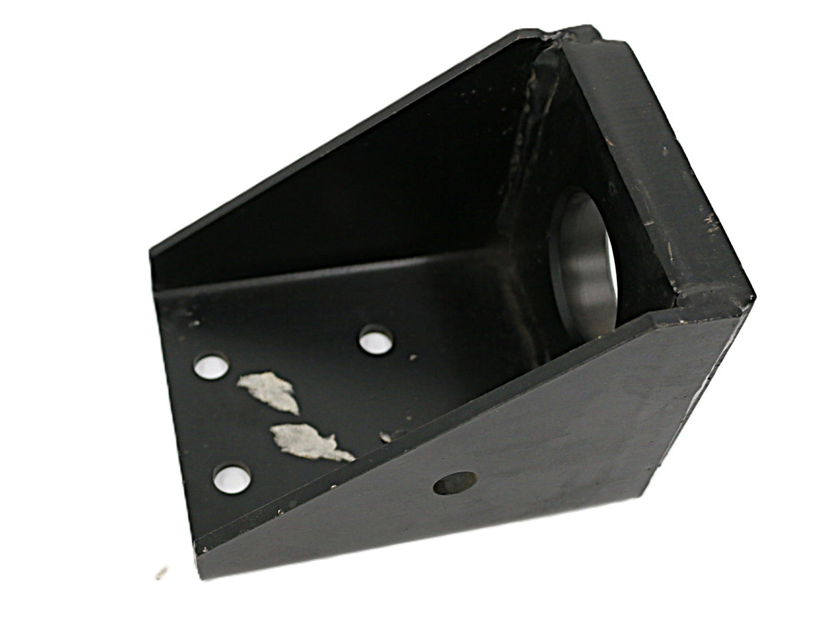 HYUNDAI - 11E6-1017 - BRACKET-MOUNT RR