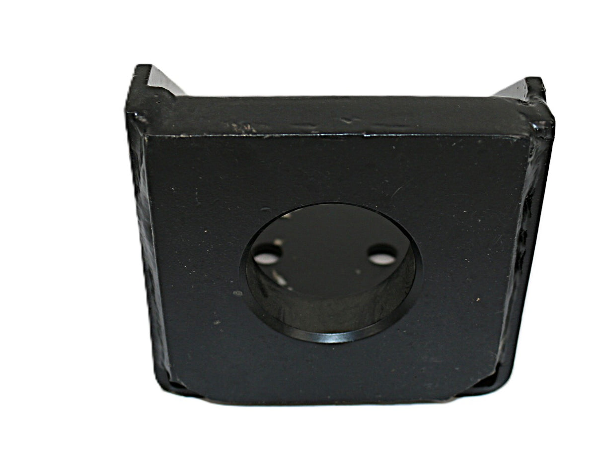 HYUNDAI - 11E6-1017 - BRACKET-MOUNT RR