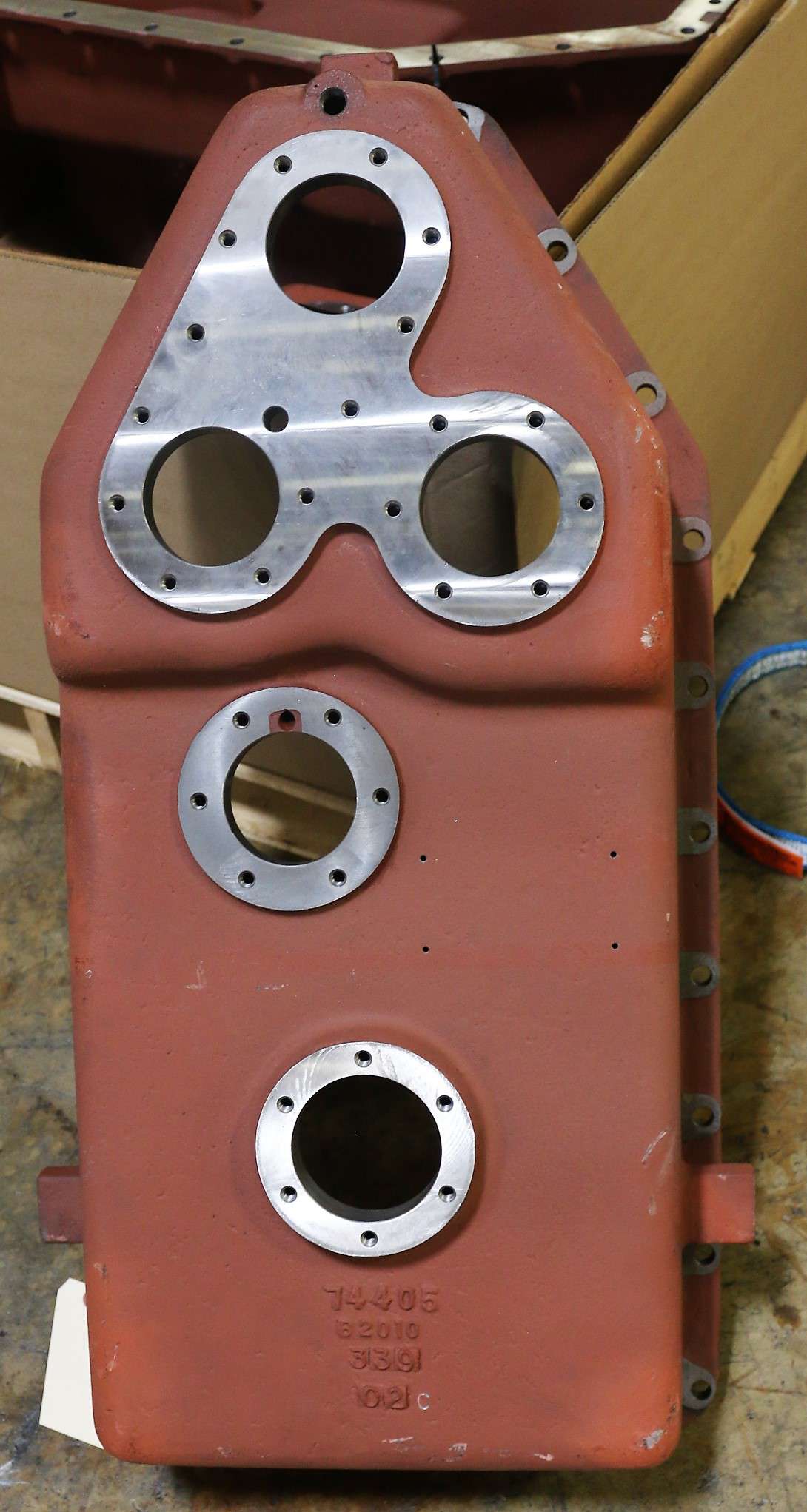 VOLVO - 12730344 - TRANSMISSION HOUSINGFRONT HAL