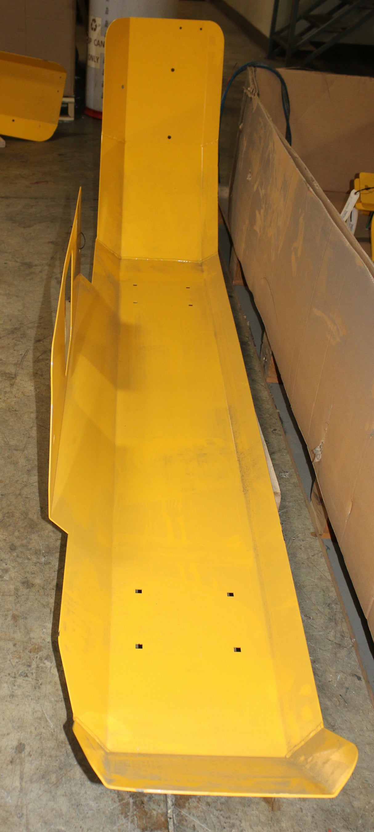 VOLVO - 12744382 - FENDER