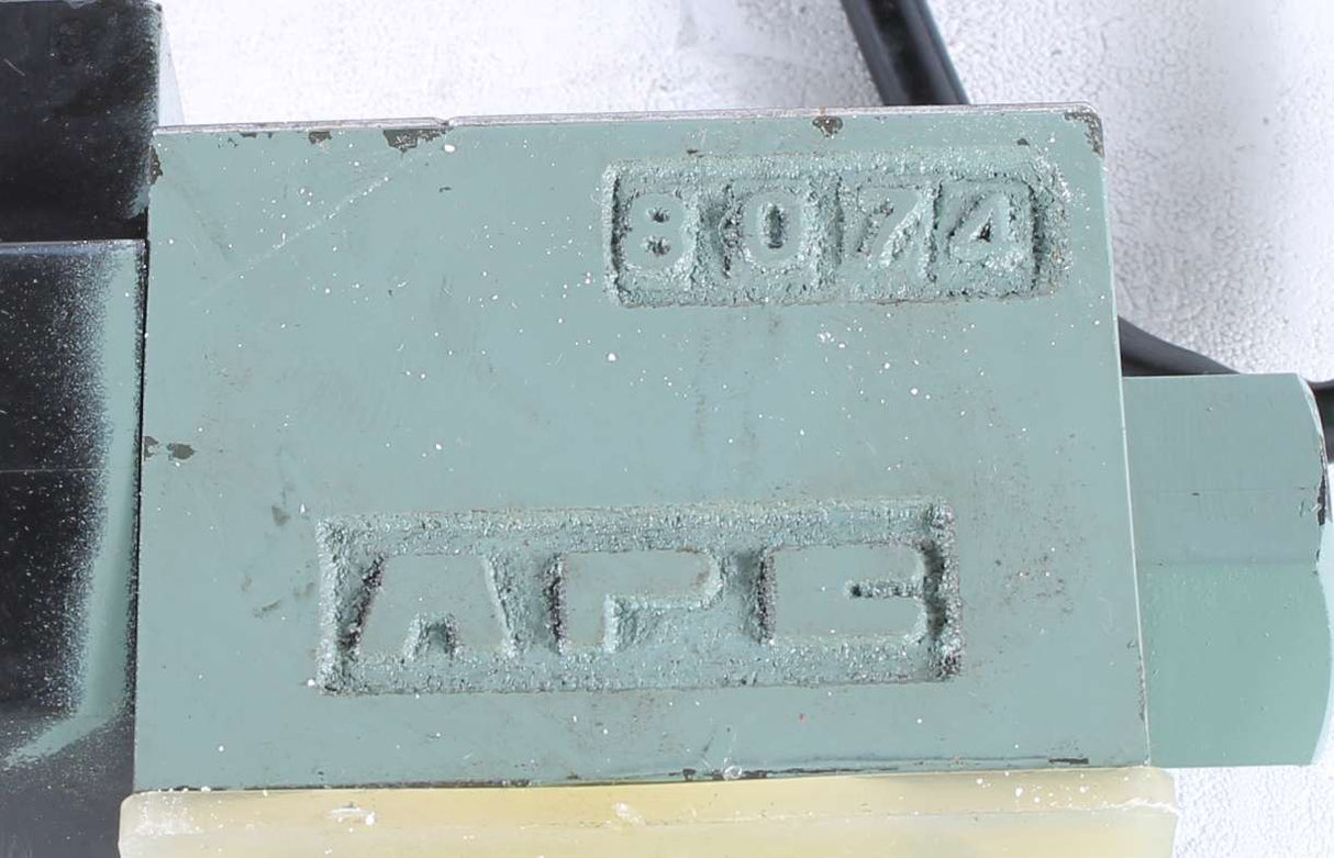 KOMATSU - 203-60-56500 - VALVE
