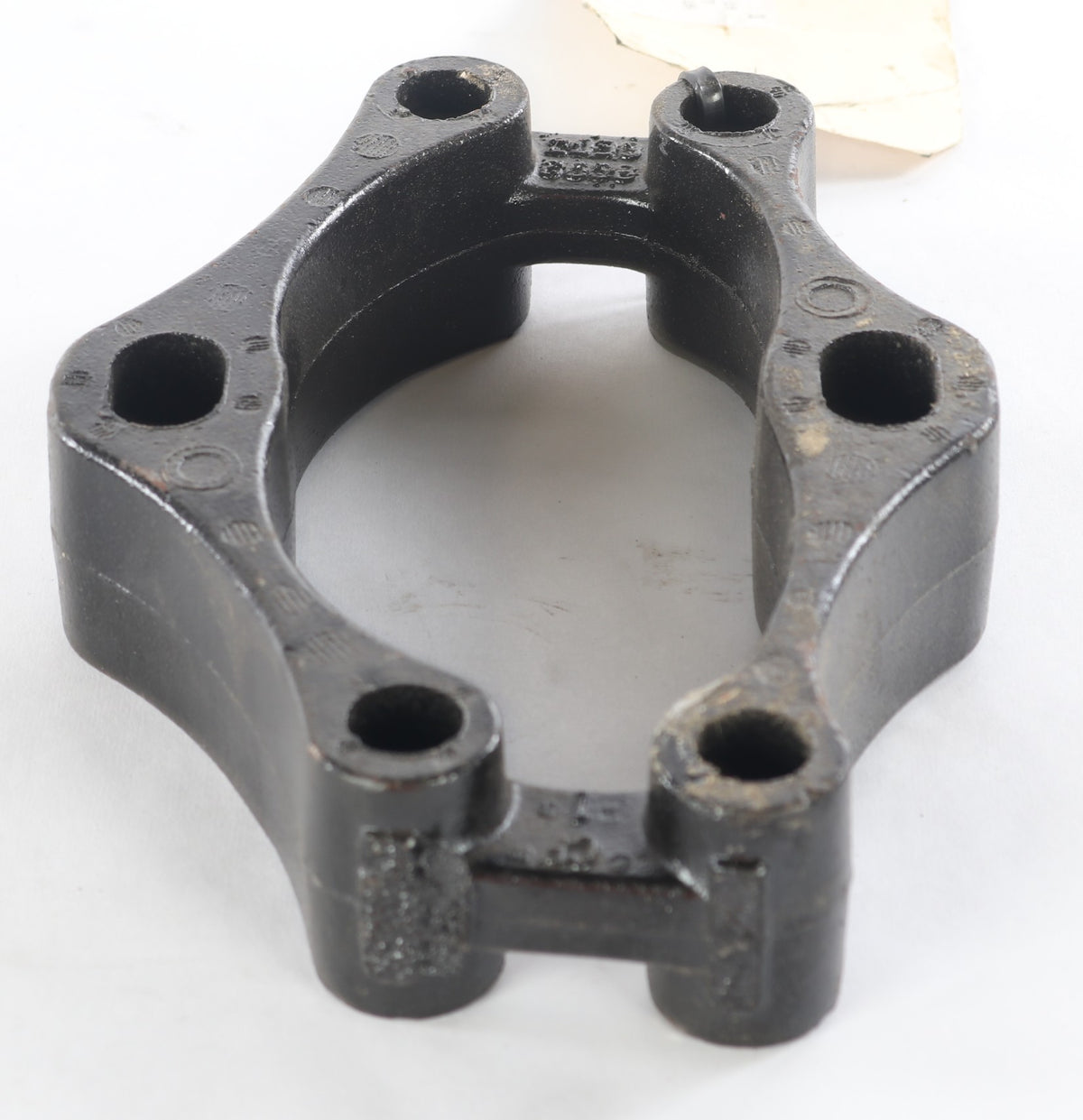 MACK - 20388668 - FENDER BRACKET