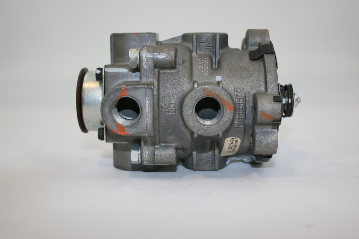 MACK - 20990660 - BRAKE VALVE