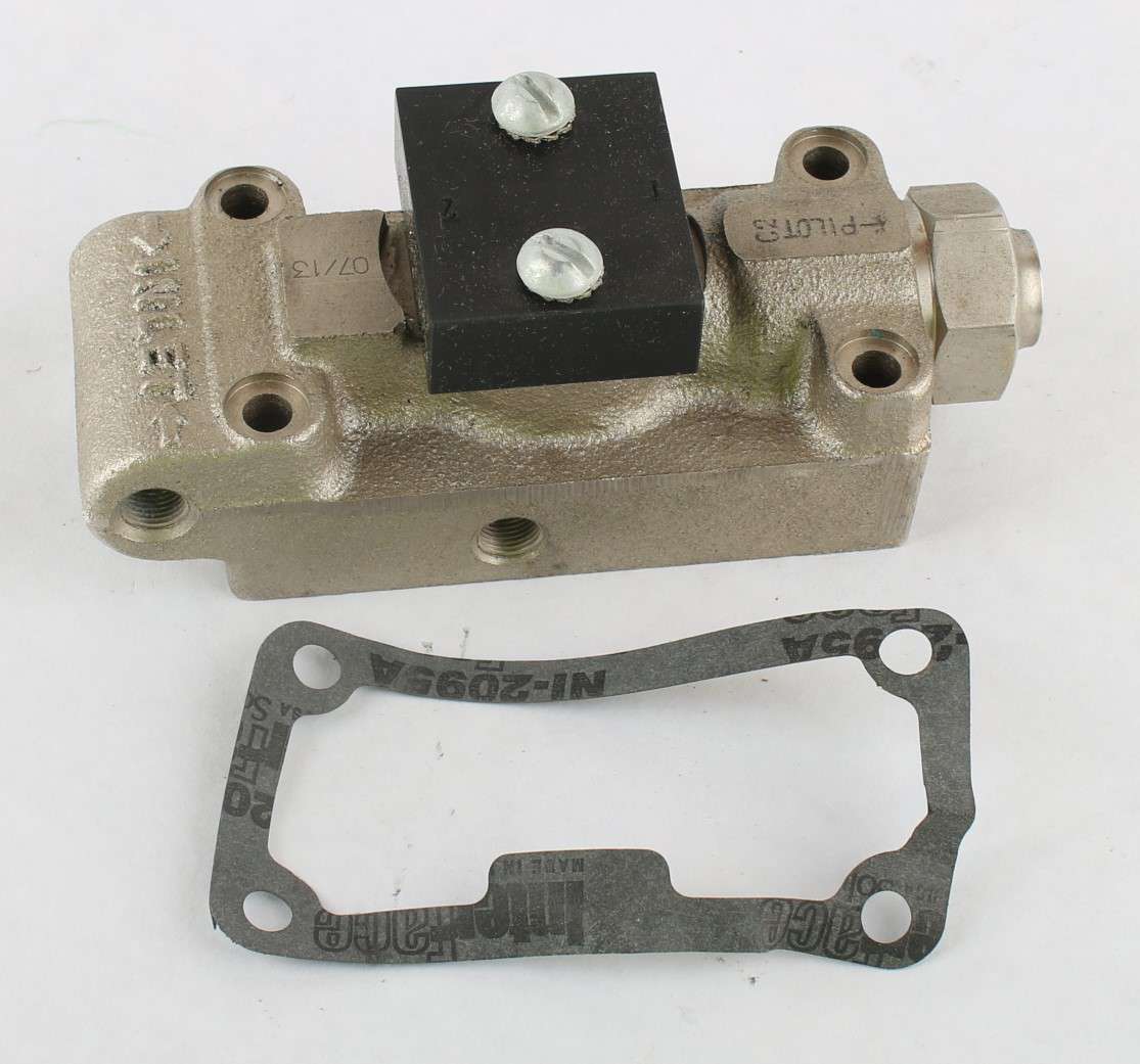 MACK - 216KD41 - RANGE SHIFT VALVE