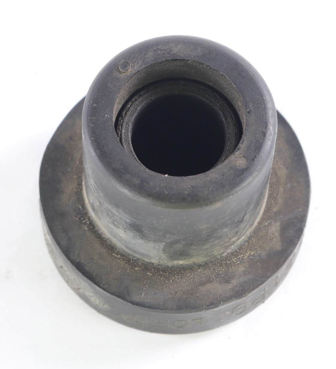 MACK - 25008148 - BUSHING