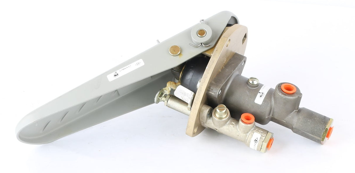 VOLVO - 25023176 - CLUTCH CONTROL VALVE