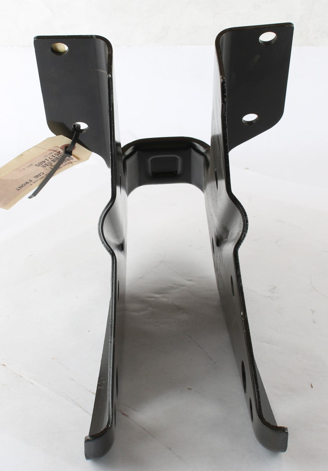 MACK - 25171405 - BRACKET - CAB FRONT