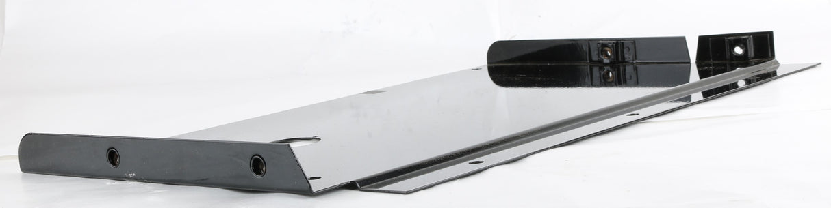 MACK - 25173226 - CAB STEP APRON LH