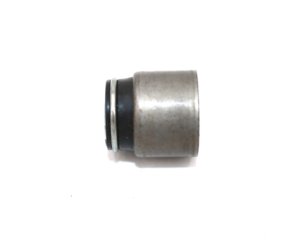 MACK - 25633189 - VALVE STEM OIL SEAL