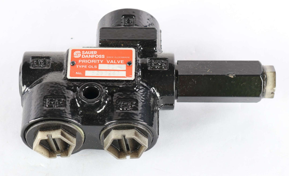 HYUNDAI - 31L8-00051 - VALVE-PRIORITY