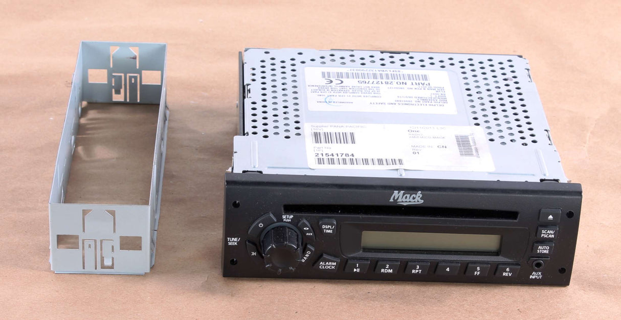 MACK - 36MT522M3 - AM|FM RADIO W| CD