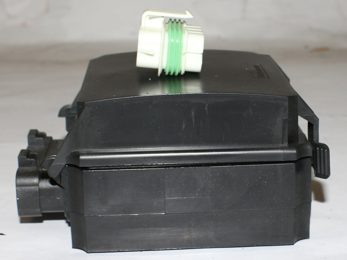 VOLVO PENTA - 3863460 - FUSE BOX