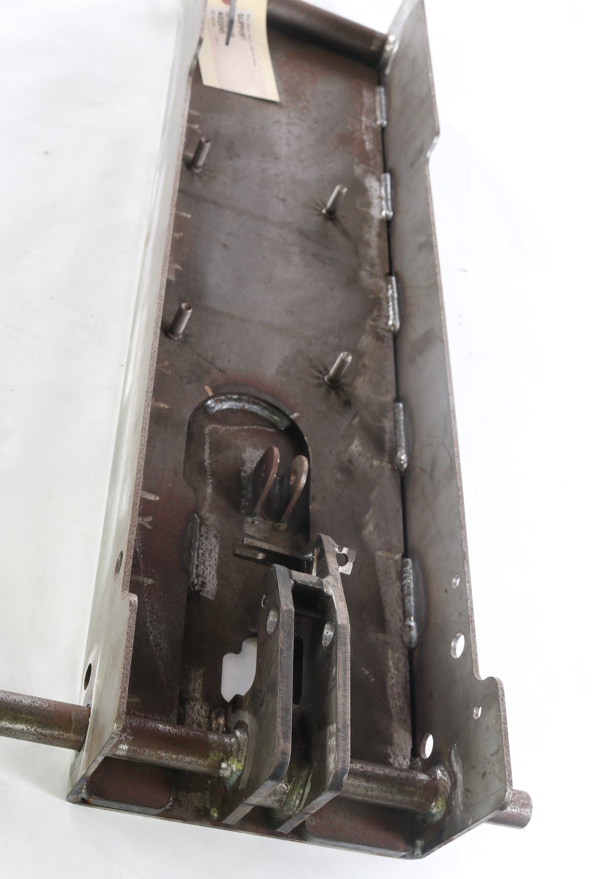 VOLVO - 402045 - PEDESTAL FRONT SUPPORT ASSEMBLY