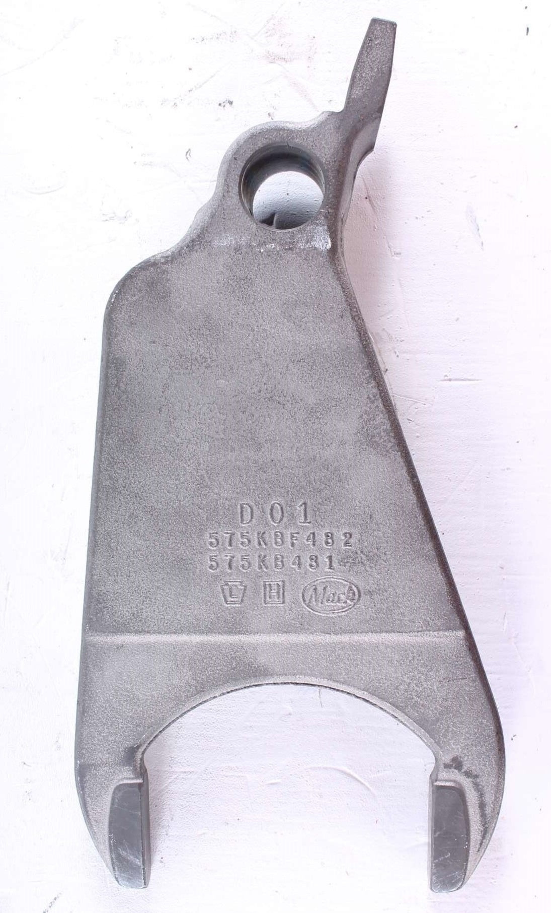 MACK - 575KB481 - FORK SHIFT MANUAL TRANS 1ST AND 2ND