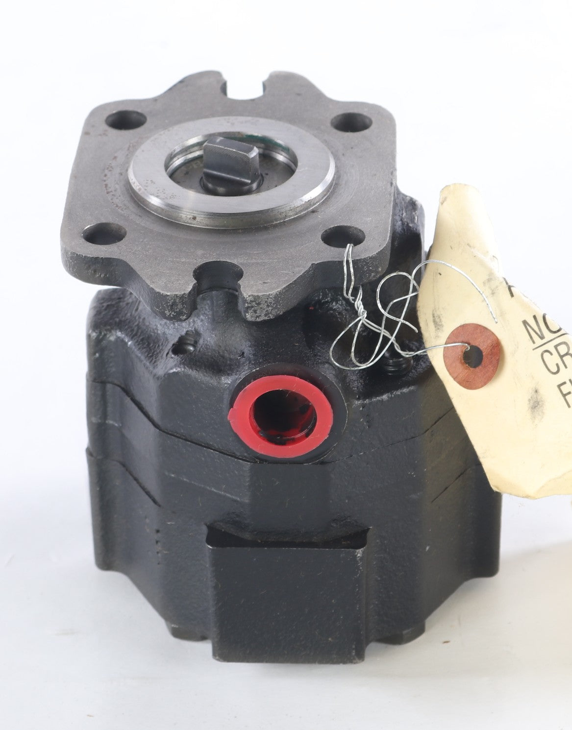 VOLVO - 58457 - SUPPLEMENTAL STEERING PUMP