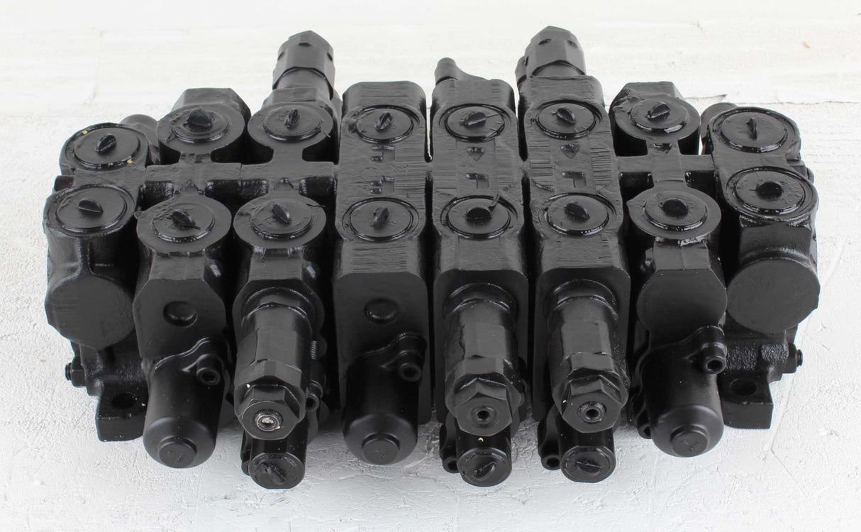 BOBCAT - 6665861 - VALVE