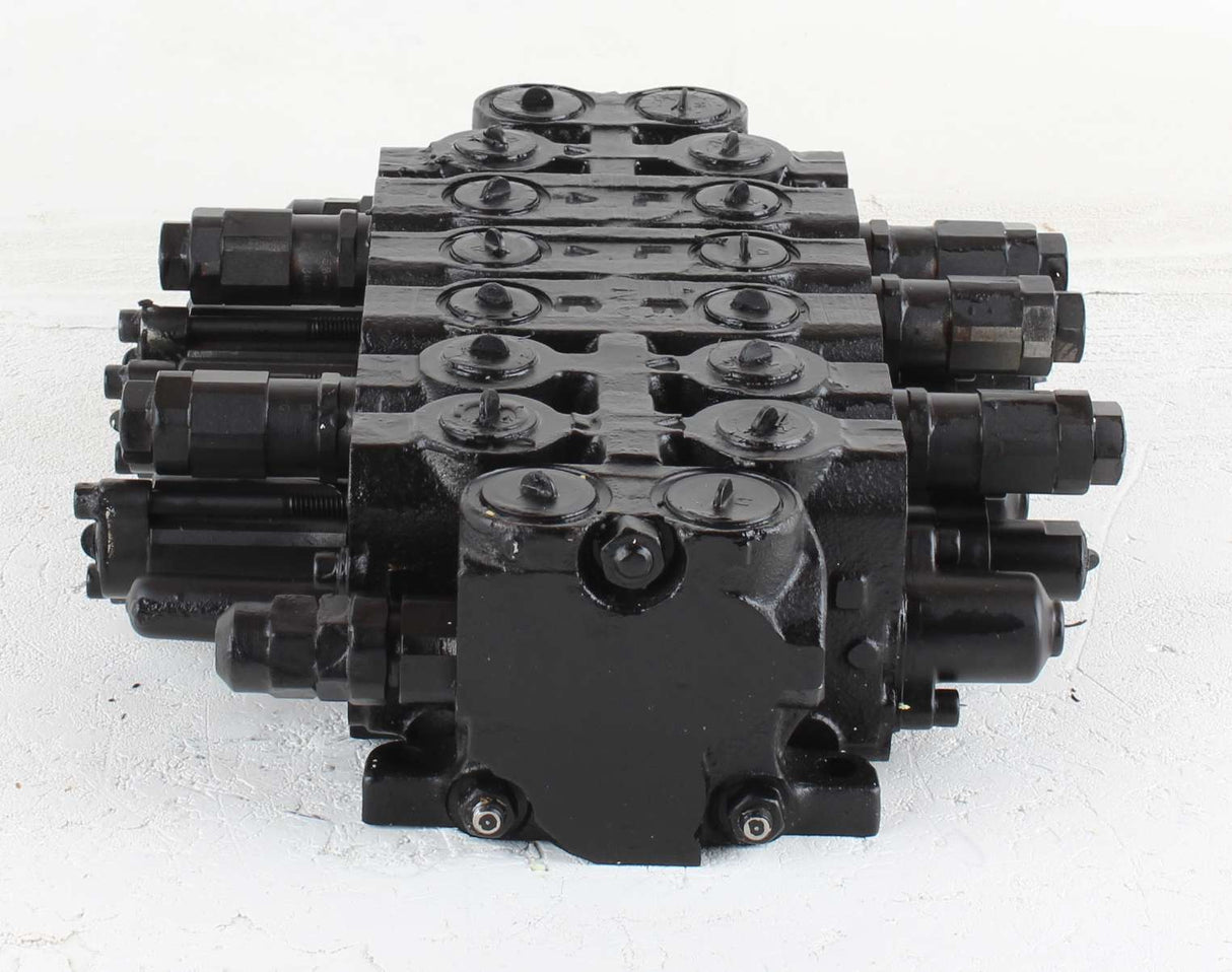 BOBCAT - 6665861 - VALVE