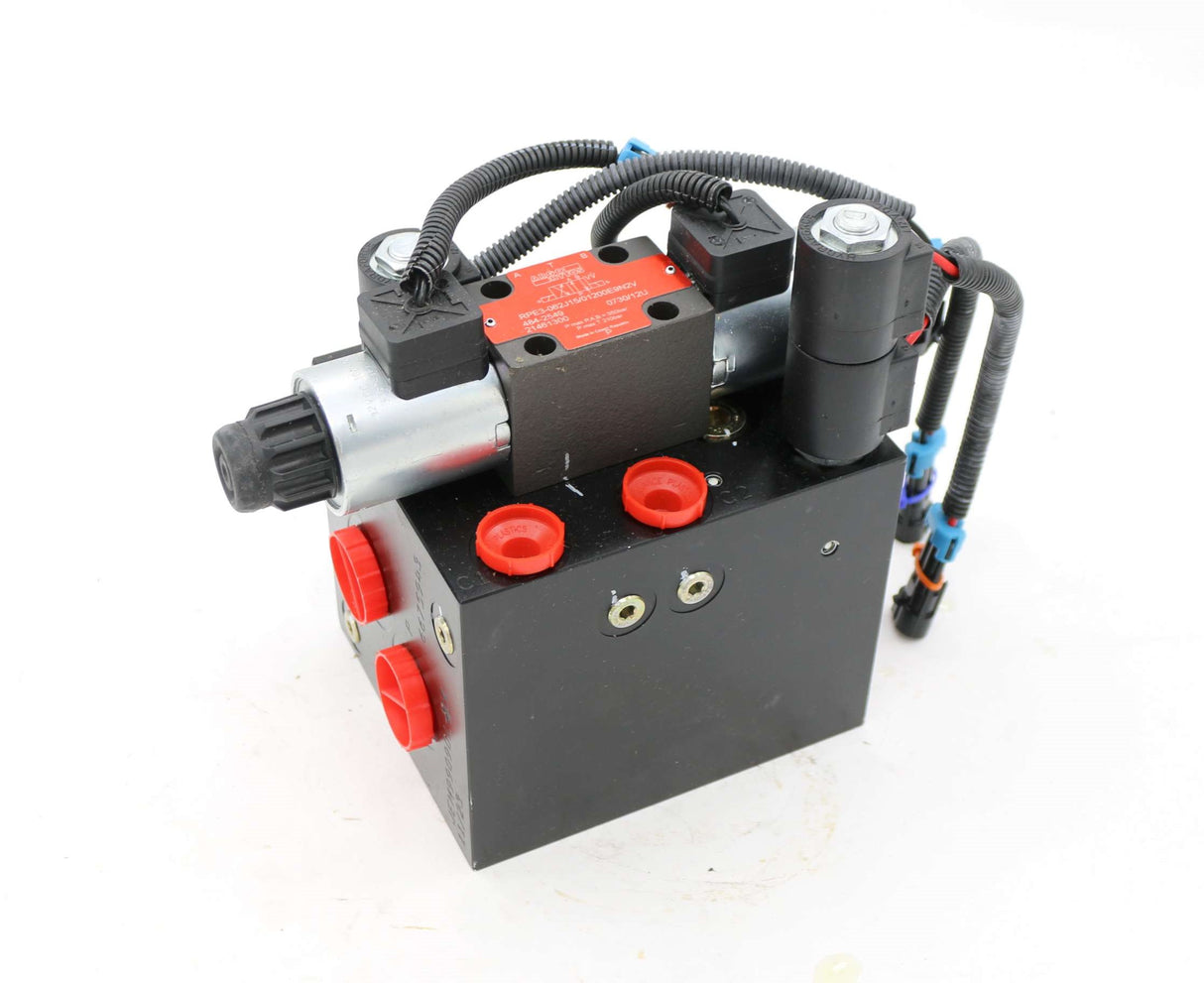 BOBCAT - 6675943 - VALV ASSY