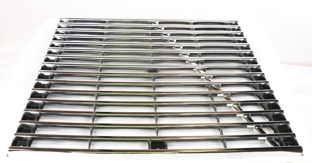 VOLVO - 67201-3215 - GRILLE HALF