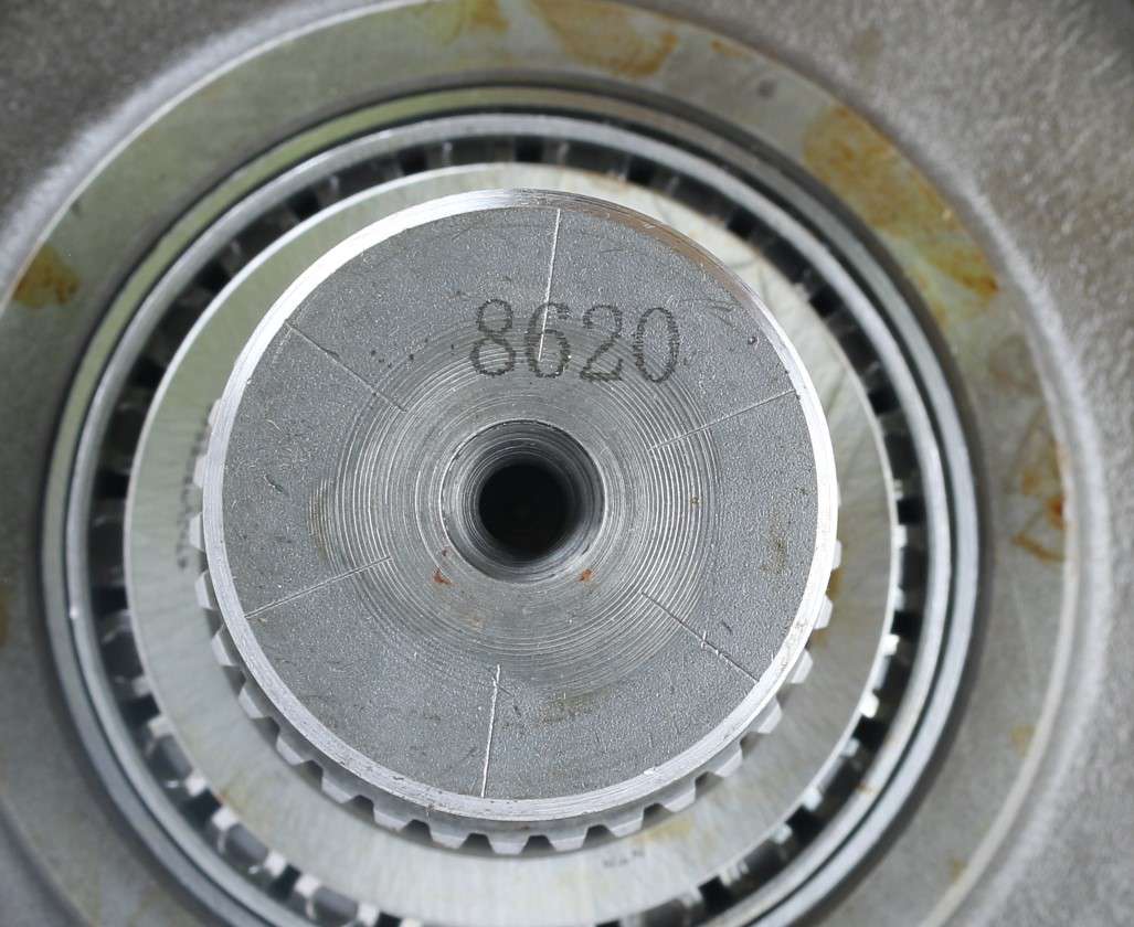 VOLVO - 68151 - CLUTCH SHAFT ASM INTERMED