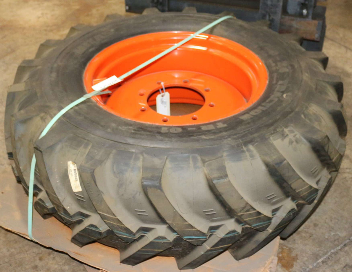 BOBCAT - 6909329 - L.H. WHEEL ASSY