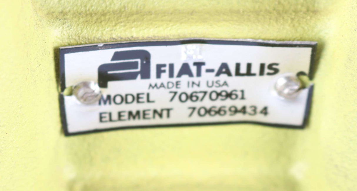 FIAT ALLIS - 70678856 - FILTER HEAD ASSEMBLY
