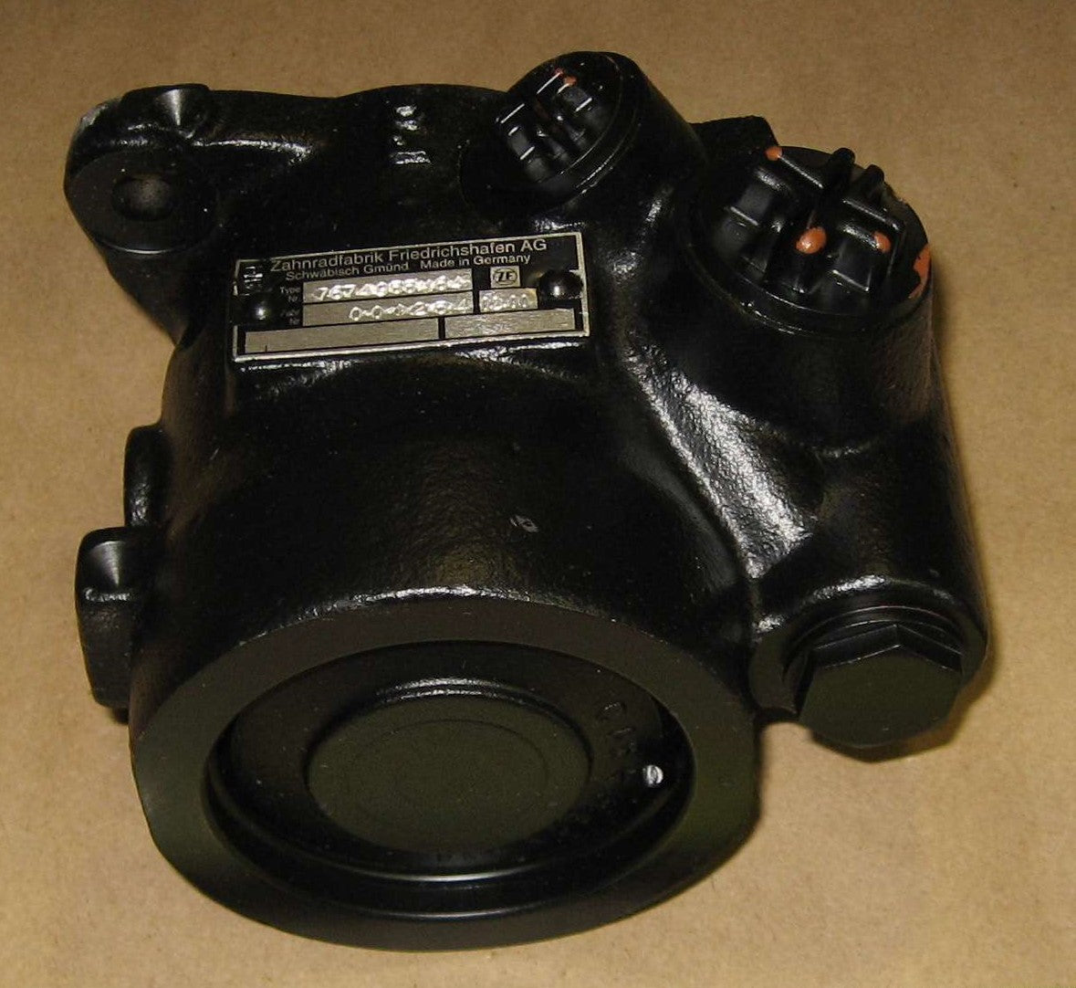 ZF - 7674-955-164 - POWER STEERING PUMP