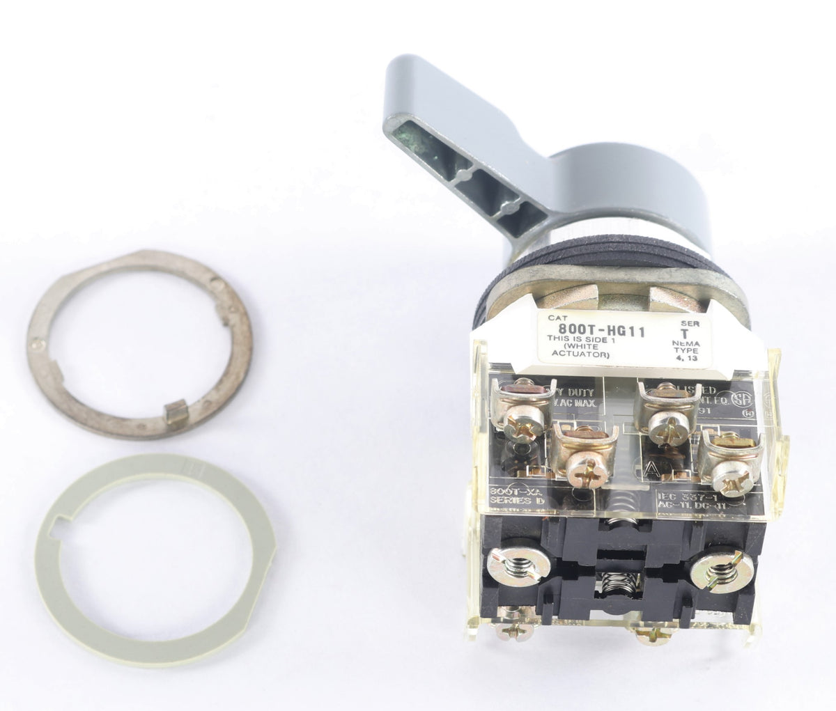ALLEN-BRADLEY - 800T-HG11 - SELECTOR SWITCH SERIES T TYPE 4|13 2-POS.
