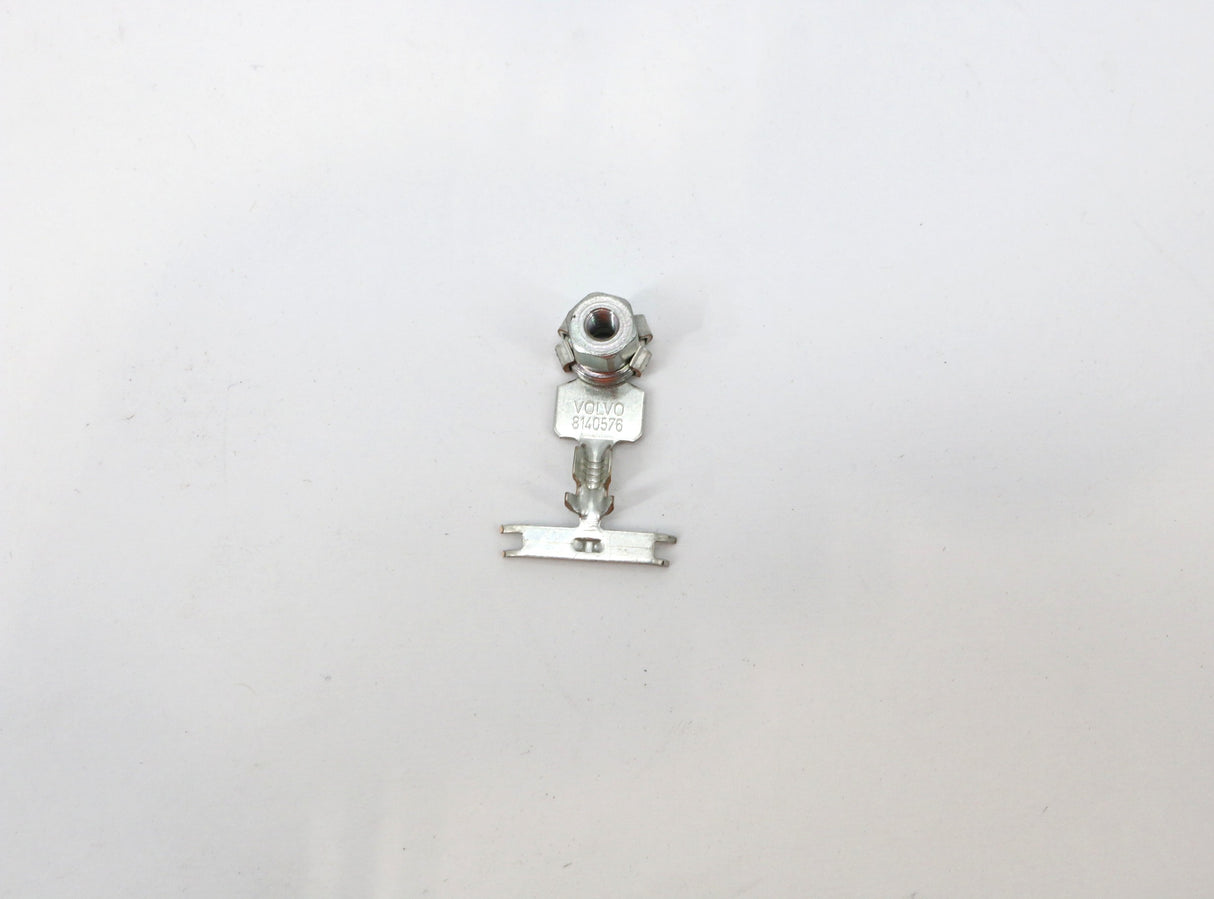 VOLVO - 8140576 - NUT