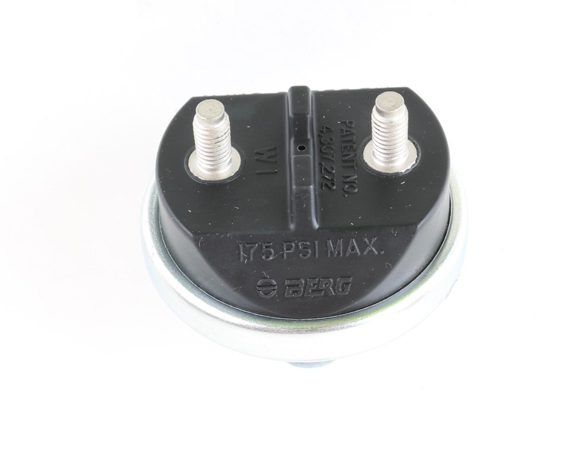 MACK - 8235-RBE13250 - SWITCH PRESSURE AIR 5 PSI