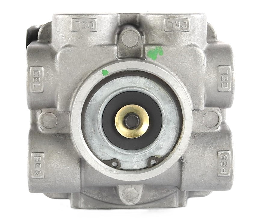 MACK - 8235-RKN28055 - RELAY VALVE