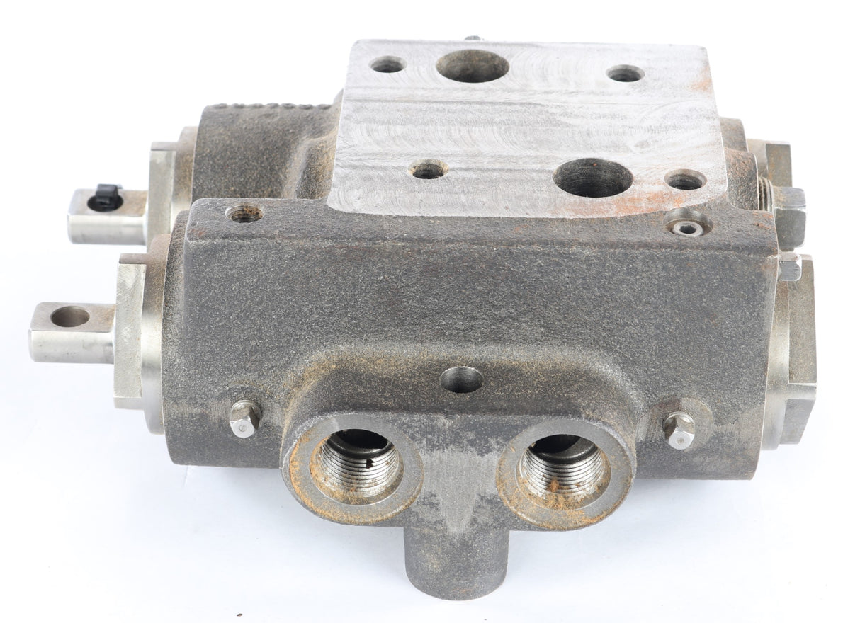 TEREX - 9007697 - DIRECTIONAL VALVE ASSEMBLY