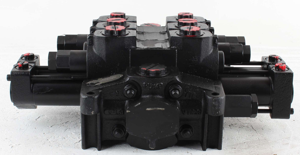 JLG - 91513044 - MAIN CTRL VALVE 4 SEC