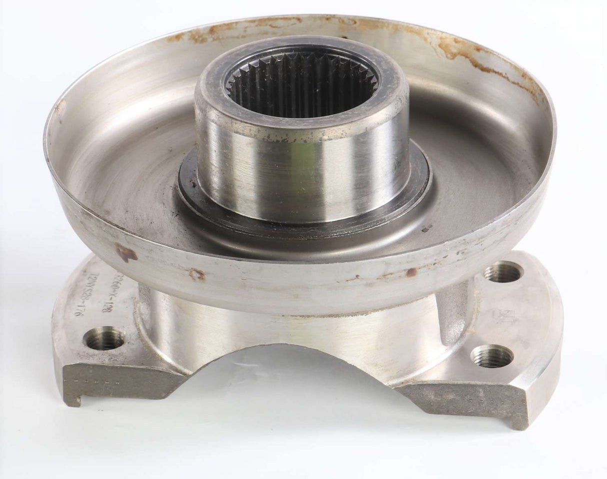 MERITOR - A3260X128 - END YOKE & DEFLECTOR ASSEMBLY
