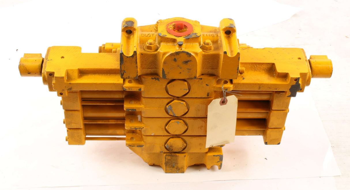 JOHN DEERE - AT124865 - FOUR BANK DIRECTIONAL VALVE