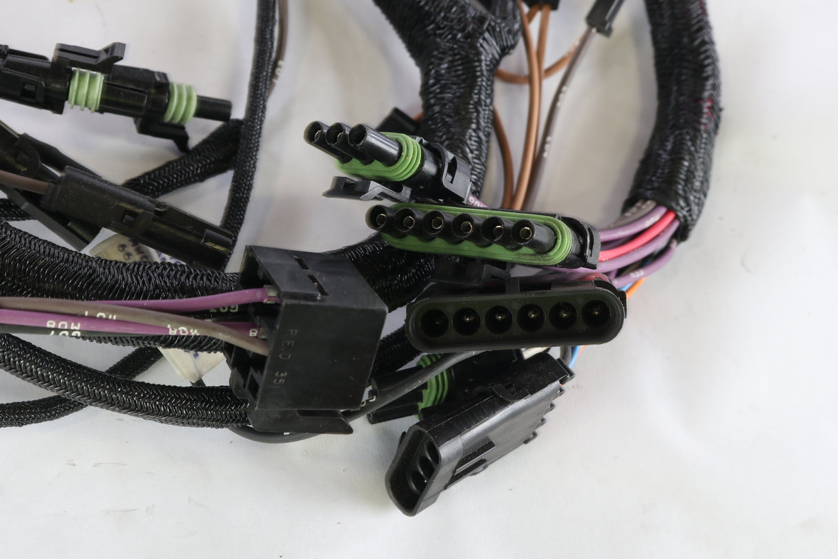 JOHN DEERE - AT140698 - HARNESS CAB
